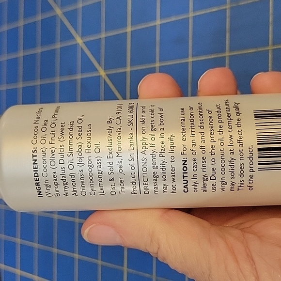 Trader Joe's Lemongrass Coconut Body Oil 143ml New Pump Bottle - Picture 2 of 2